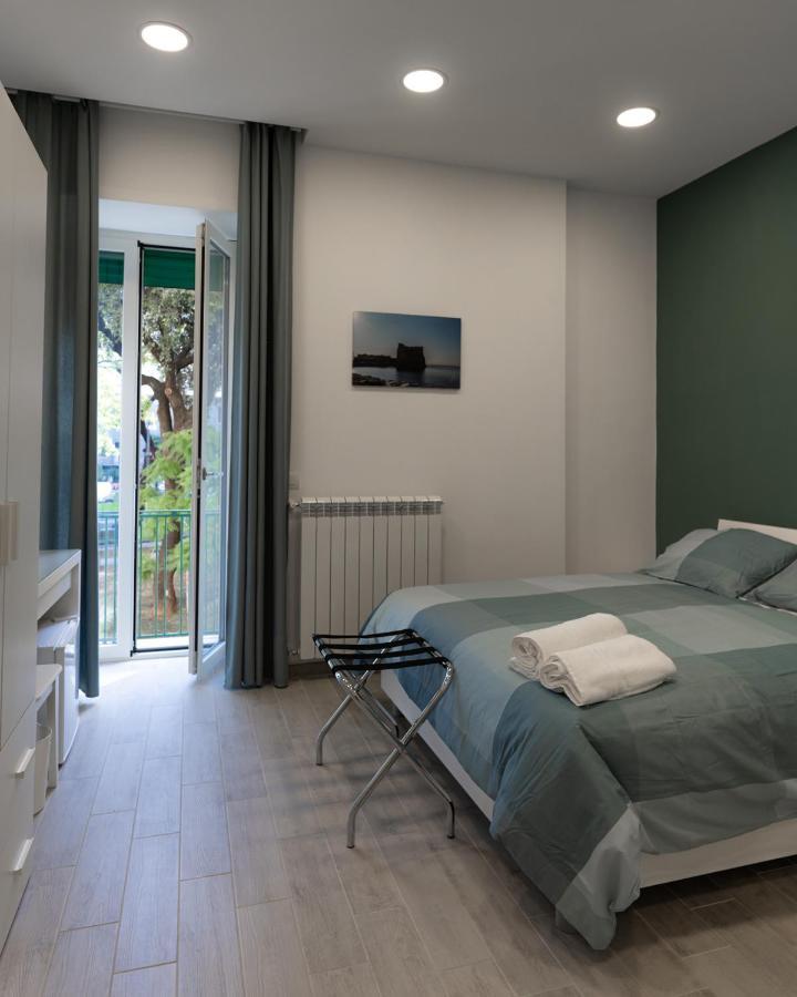 Dimora Cavour Hotell Neapel Exteriör bild