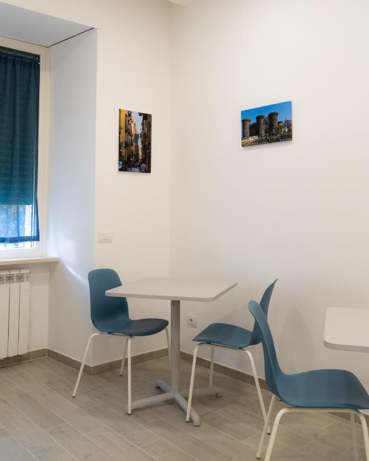 Dimora Cavour Hotell Neapel Exteriör bild