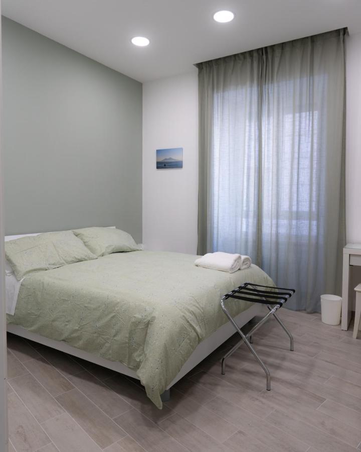 Dimora Cavour Hotell Neapel Exteriör bild