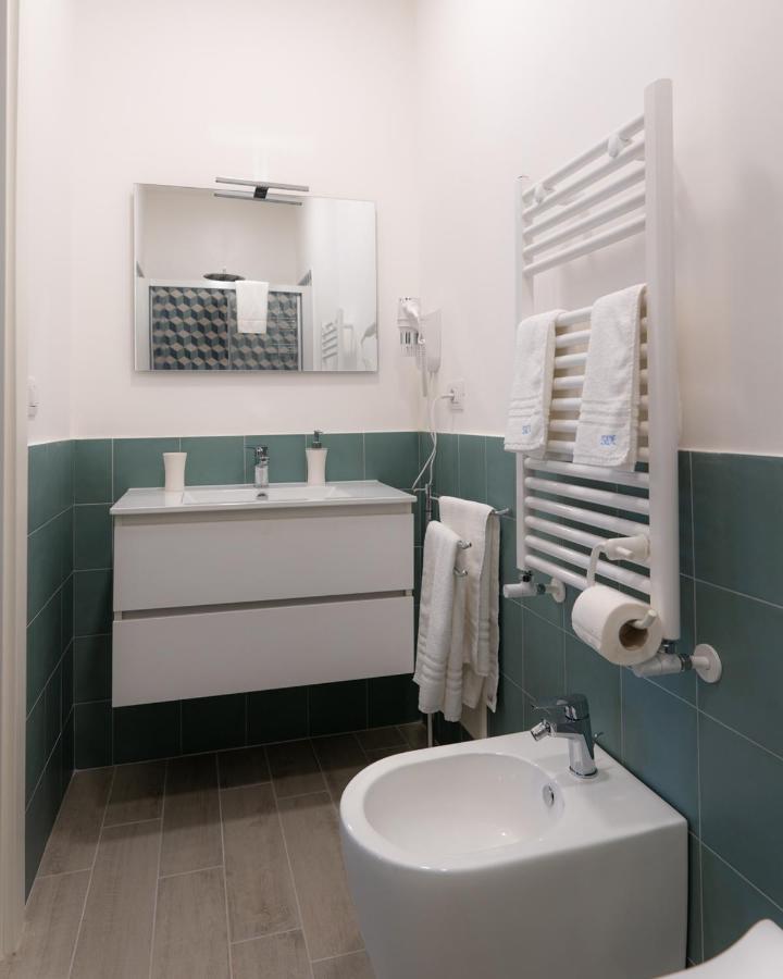 Dimora Cavour Hotell Neapel Exteriör bild