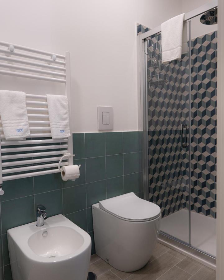 Dimora Cavour Hotell Neapel Exteriör bild