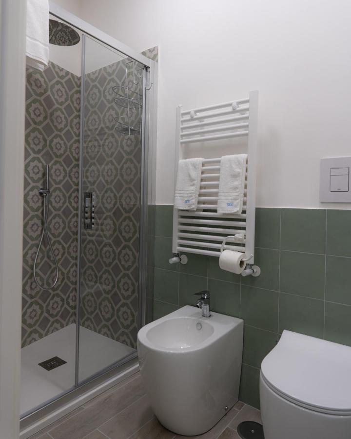 Dimora Cavour Hotell Neapel Exteriör bild