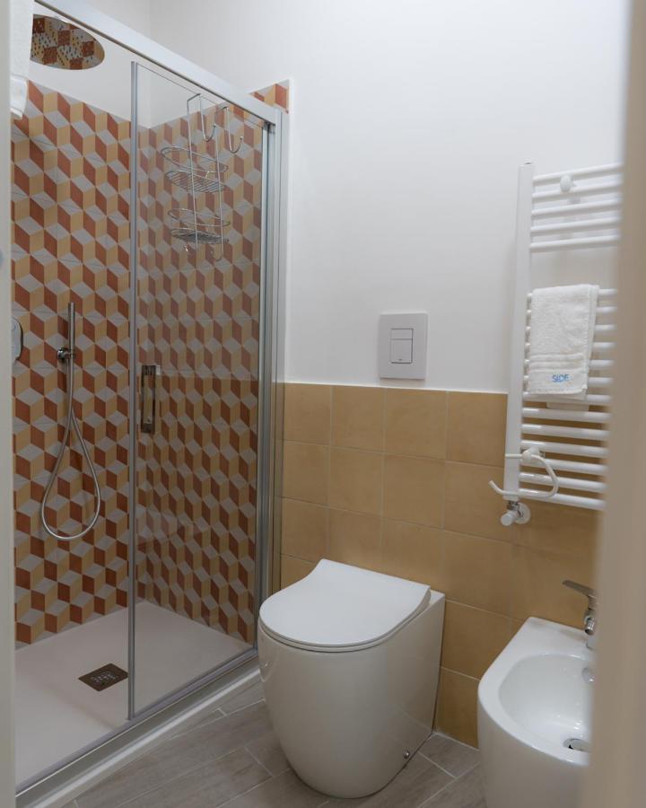 Dimora Cavour Hotell Neapel Exteriör bild