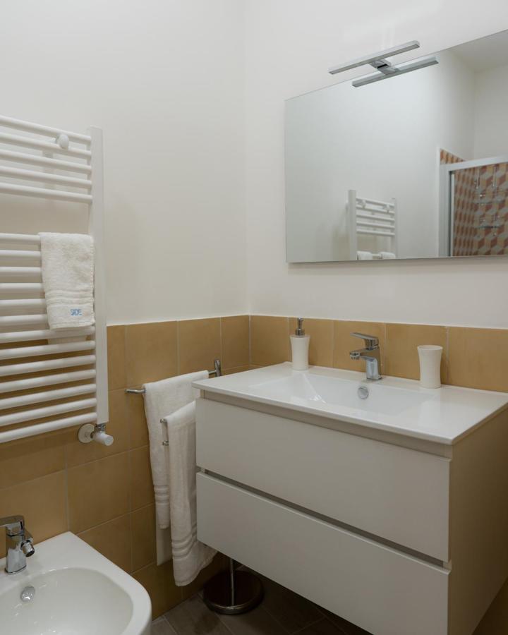 Dimora Cavour Hotell Neapel Exteriör bild