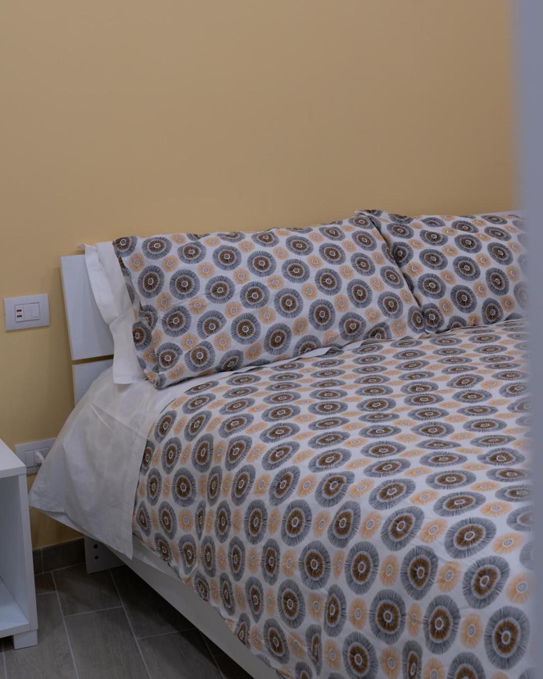 Dimora Cavour Hotell Neapel Rum bild